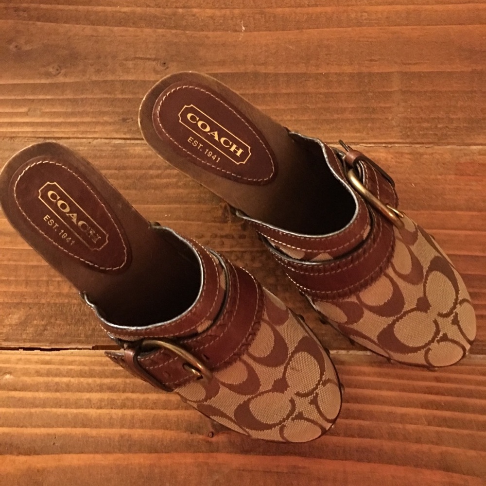 Coach Clog